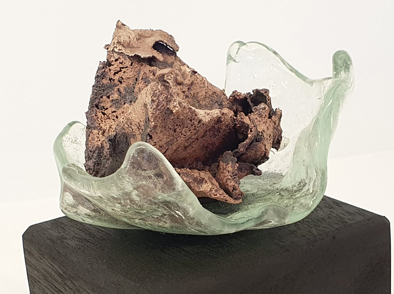 Glas bed - Prop papier - bronzen beeld - kunst - amsterdam